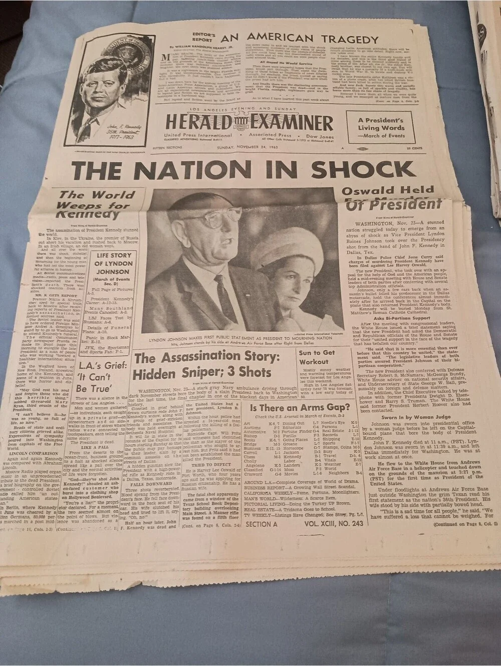 Lot of jfk assassination newspapers nov 22-26 1963